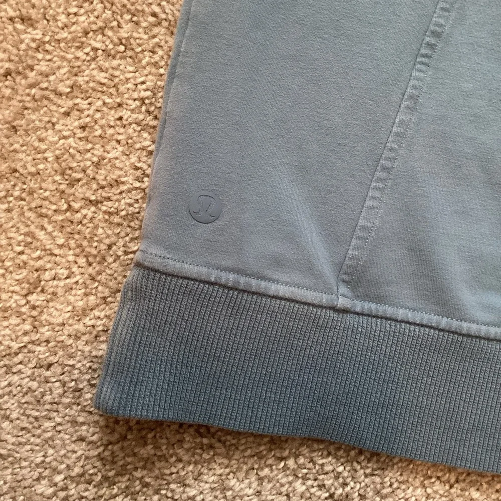 Lululemon Scuba Crew Utility Blue Size 8 Sweatshirt Long Medium Top - Picture 8 of 9